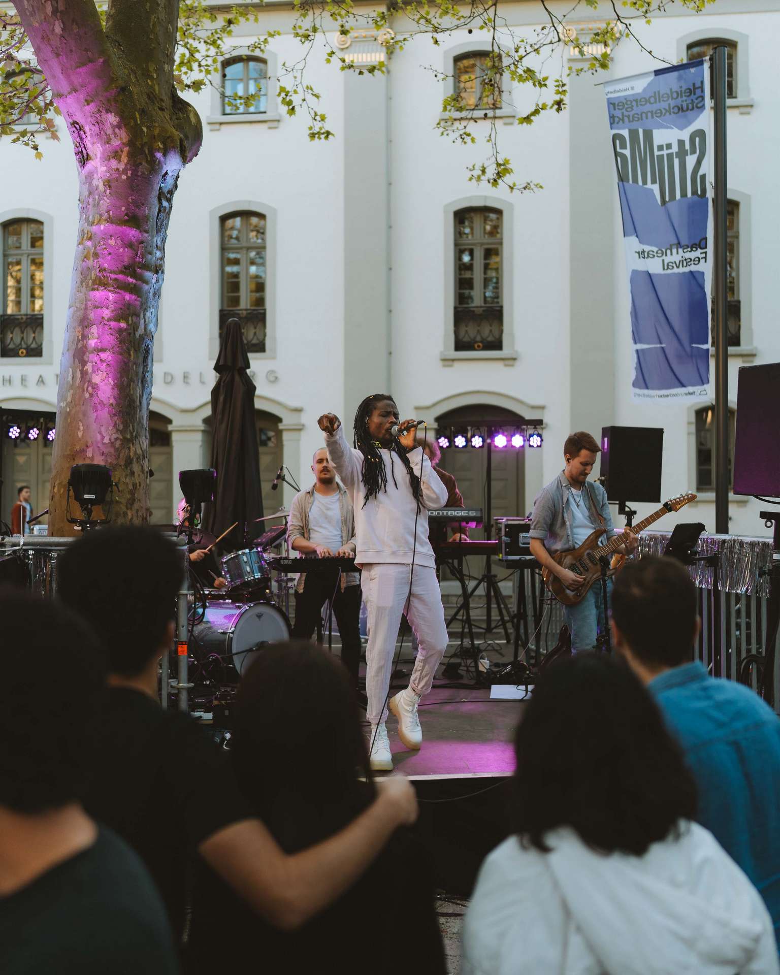 Fofana Jo and his Band performing open air in Heidelberg